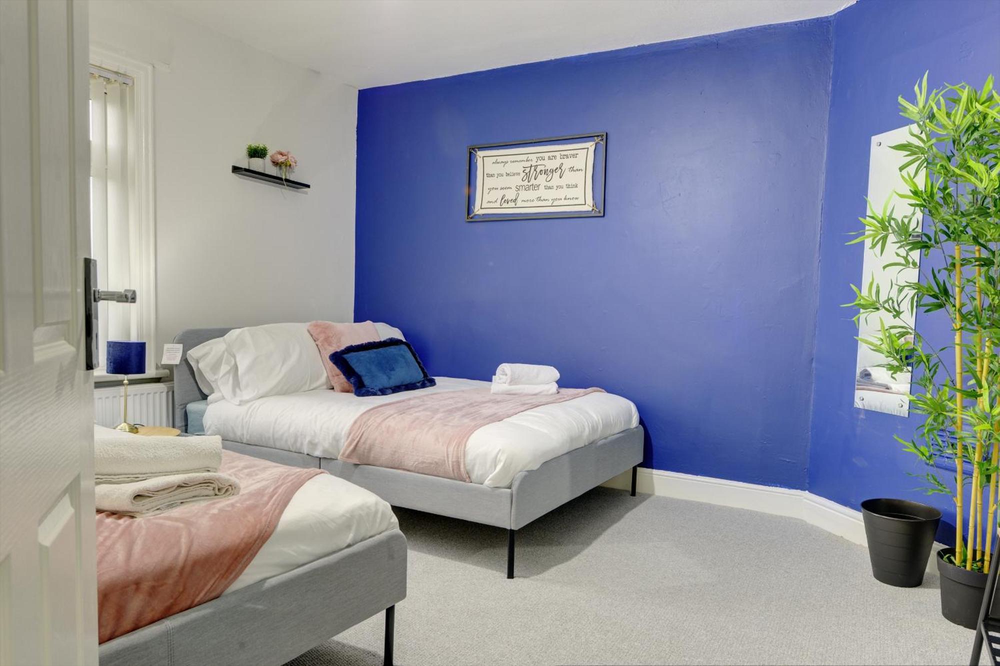 Stunning And Lovely 3 Bed House - Catch 22 Coventry Esterno foto