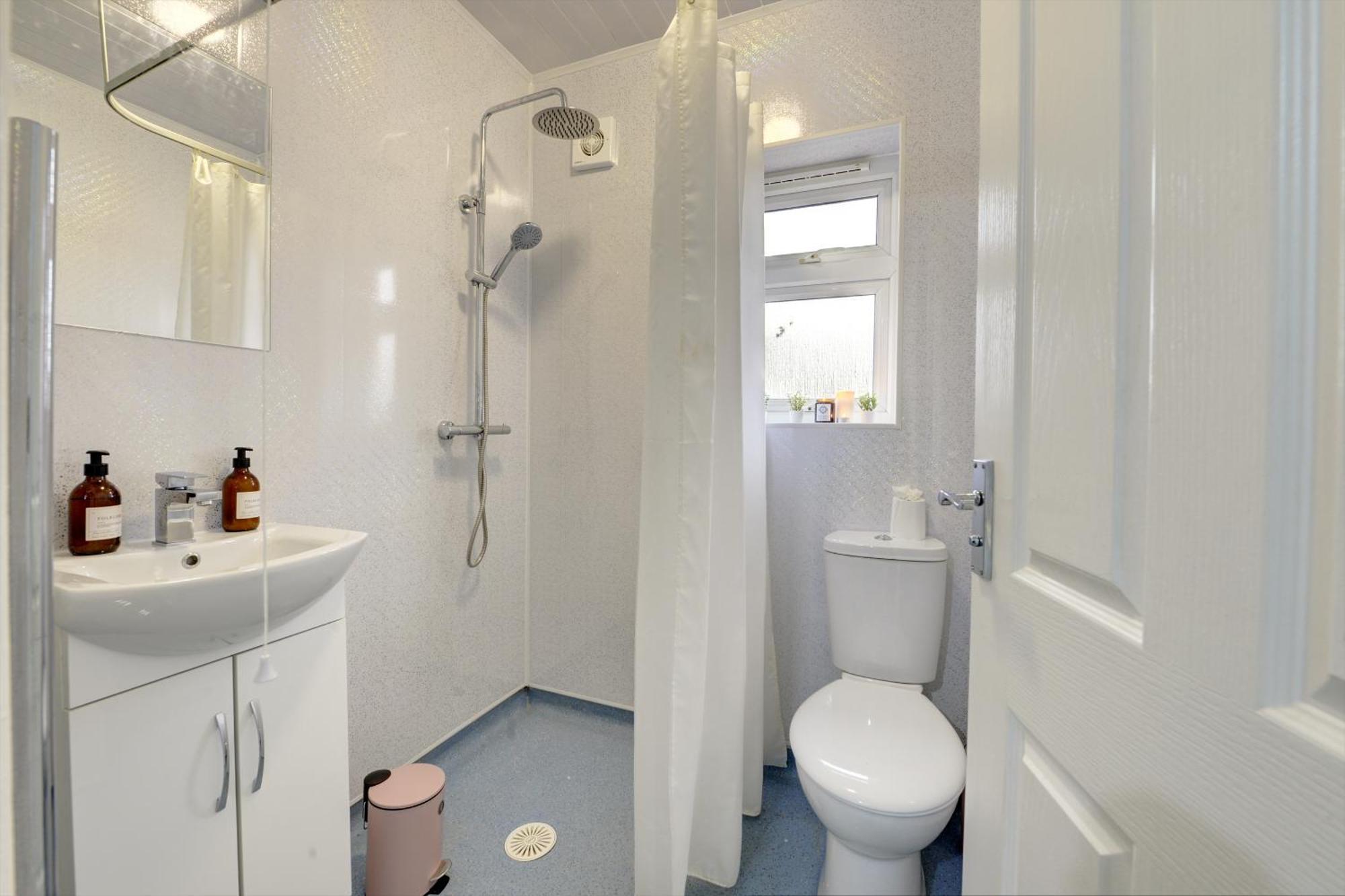Stunning And Lovely 3 Bed House - Catch 22 Coventry Esterno foto
