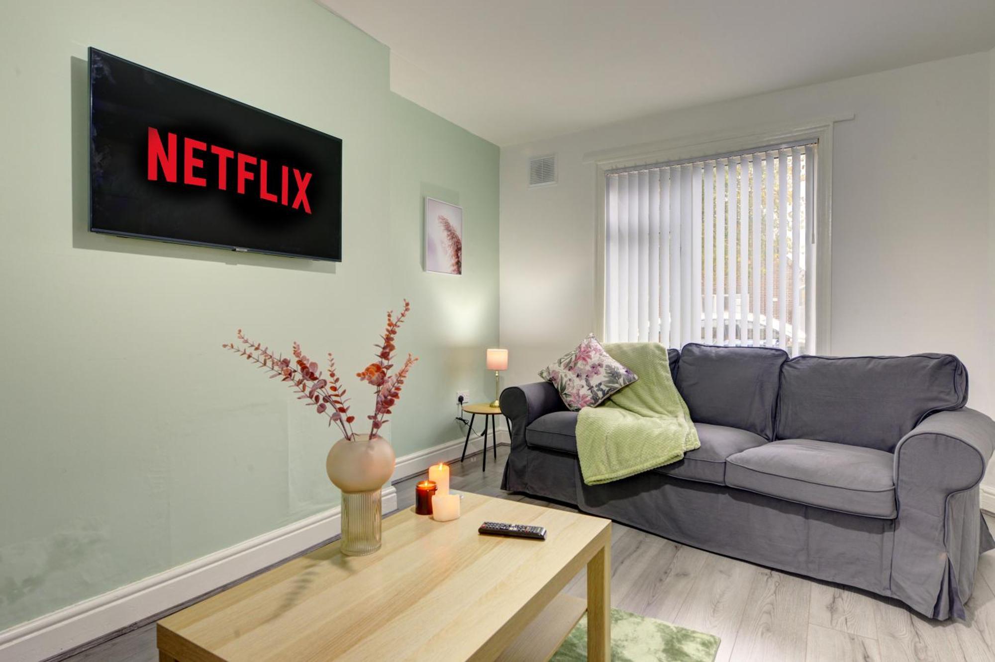 Stunning And Lovely 3 Bed House - Catch 22 Coventry Esterno foto
