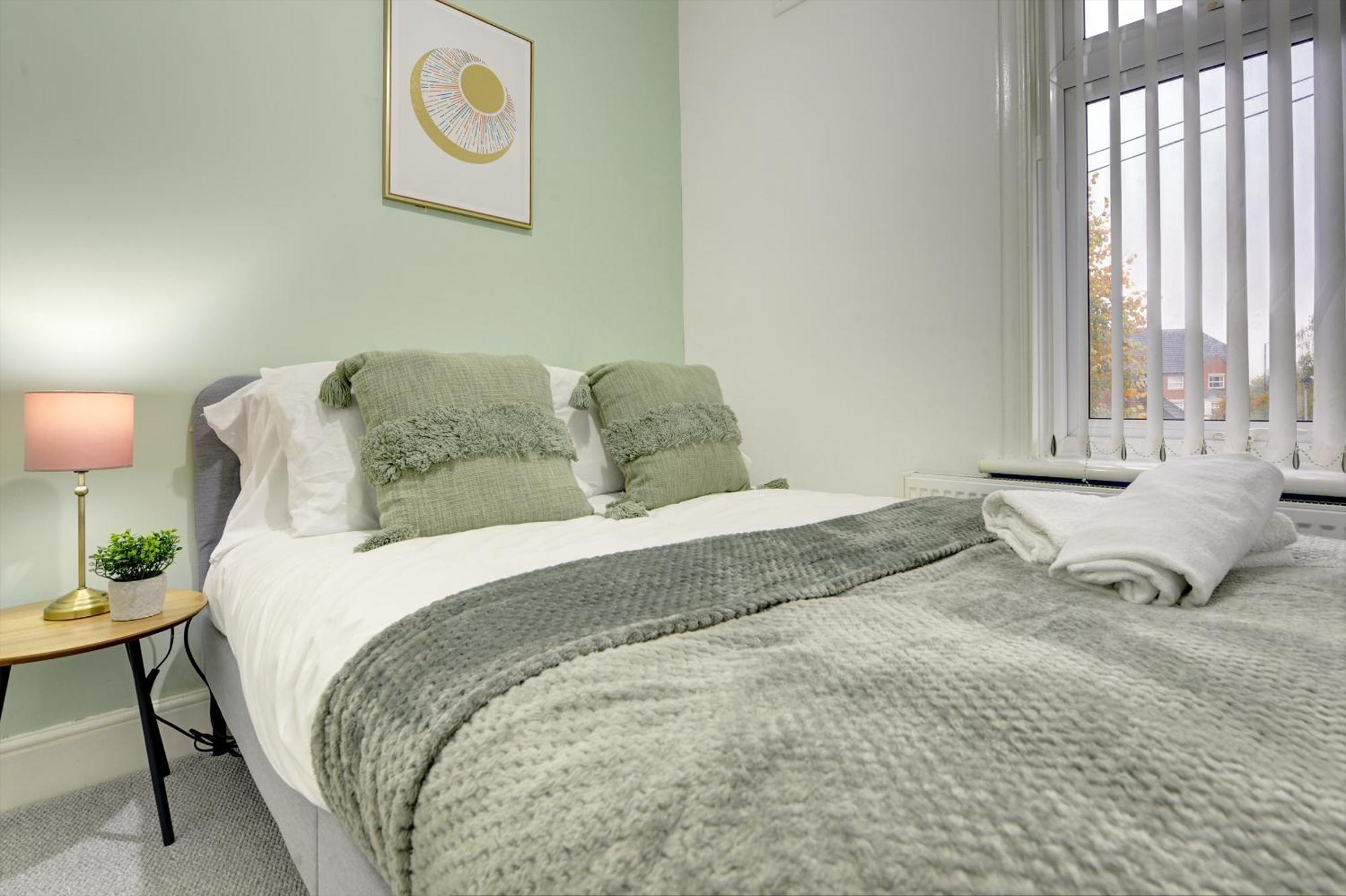 Stunning And Lovely 3 Bed House - Catch 22 Coventry Esterno foto
