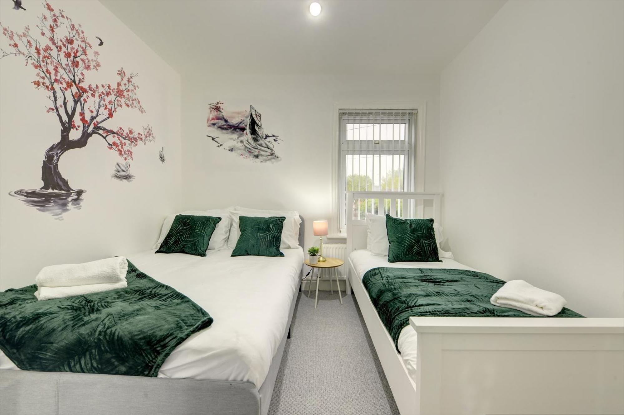 Stunning And Lovely 3 Bed House - Catch 22 Coventry Esterno foto