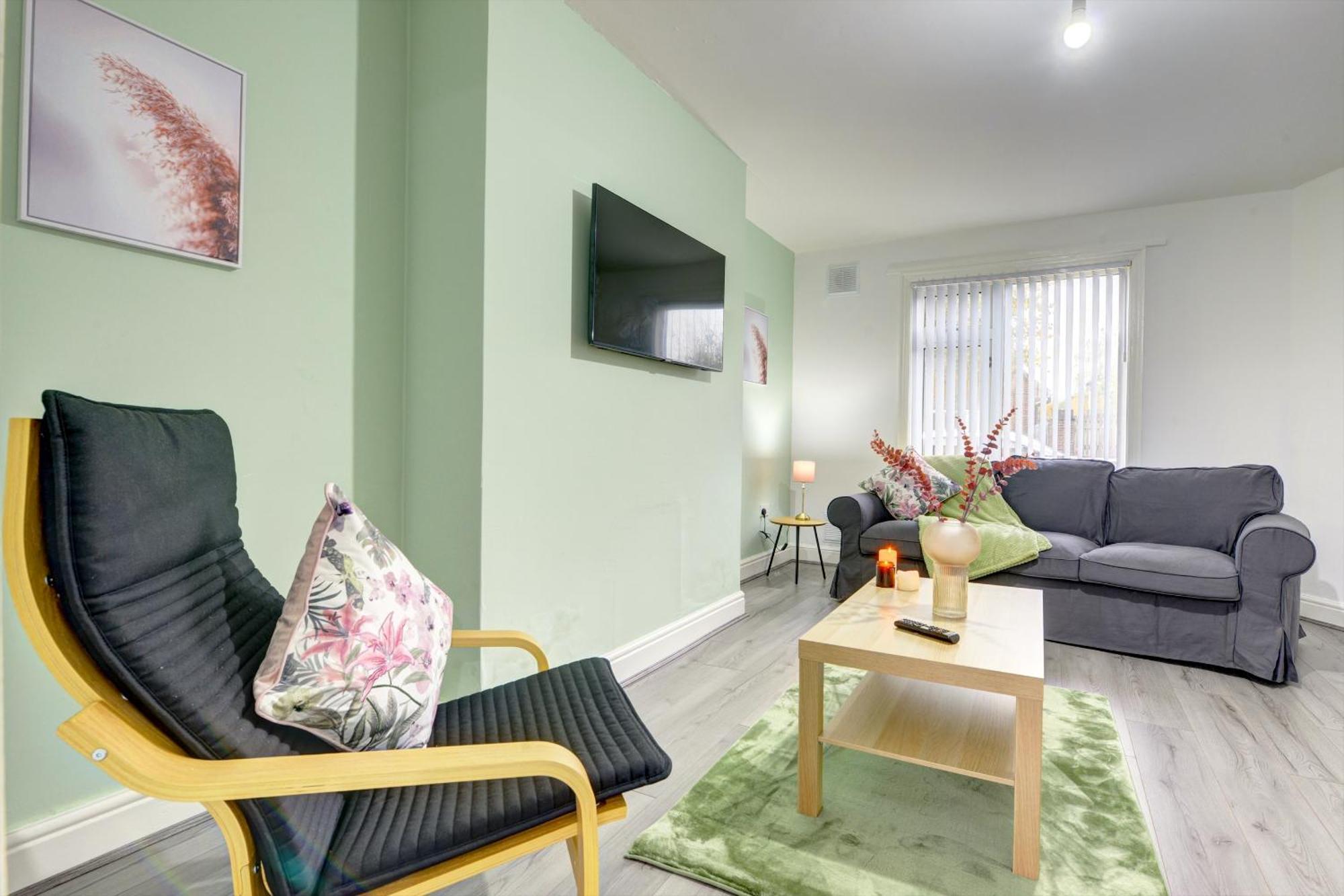 Stunning And Lovely 3 Bed House - Catch 22 Coventry Esterno foto