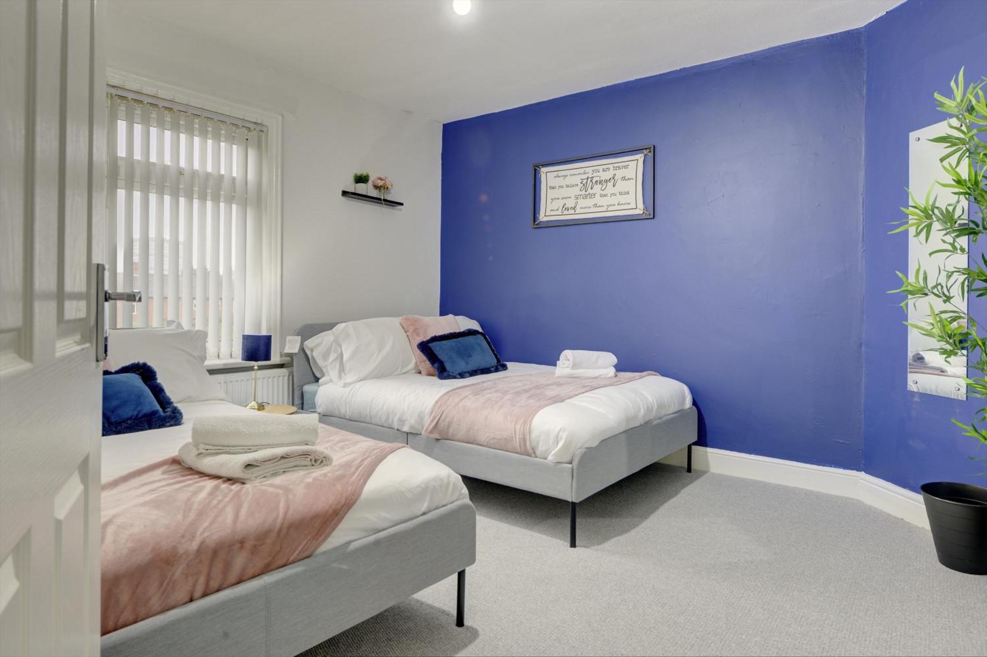 Stunning And Lovely 3 Bed House - Catch 22 Coventry Esterno foto